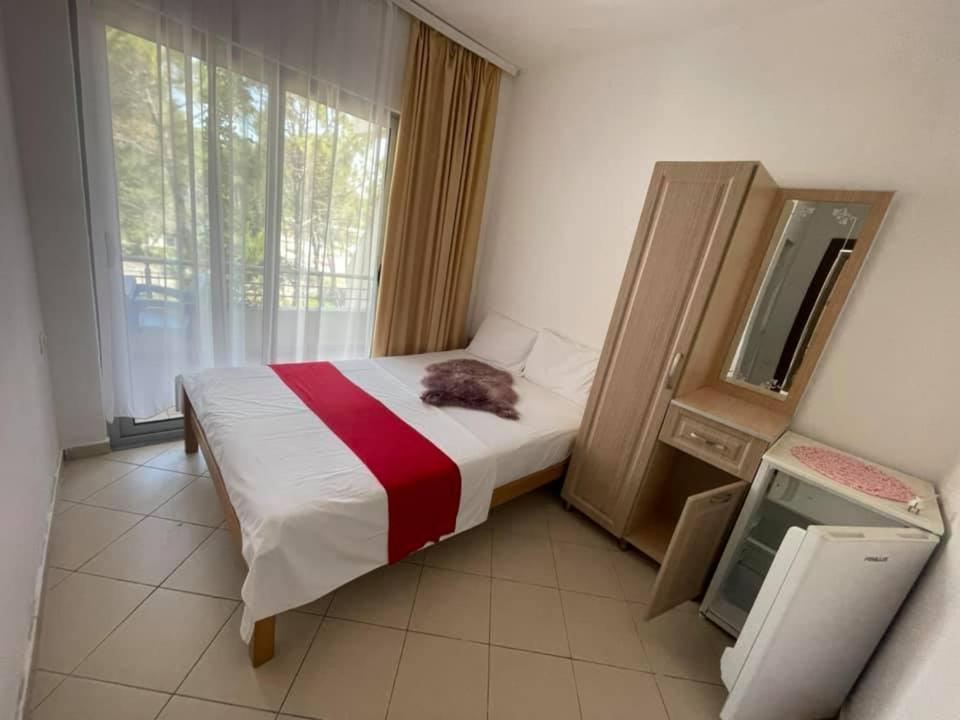 Aparthotel Vila Tufi Velipoje Bagian luar foto