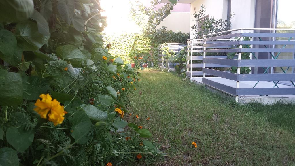 Aparthotel Vila Tufi Velipoje Bagian luar foto