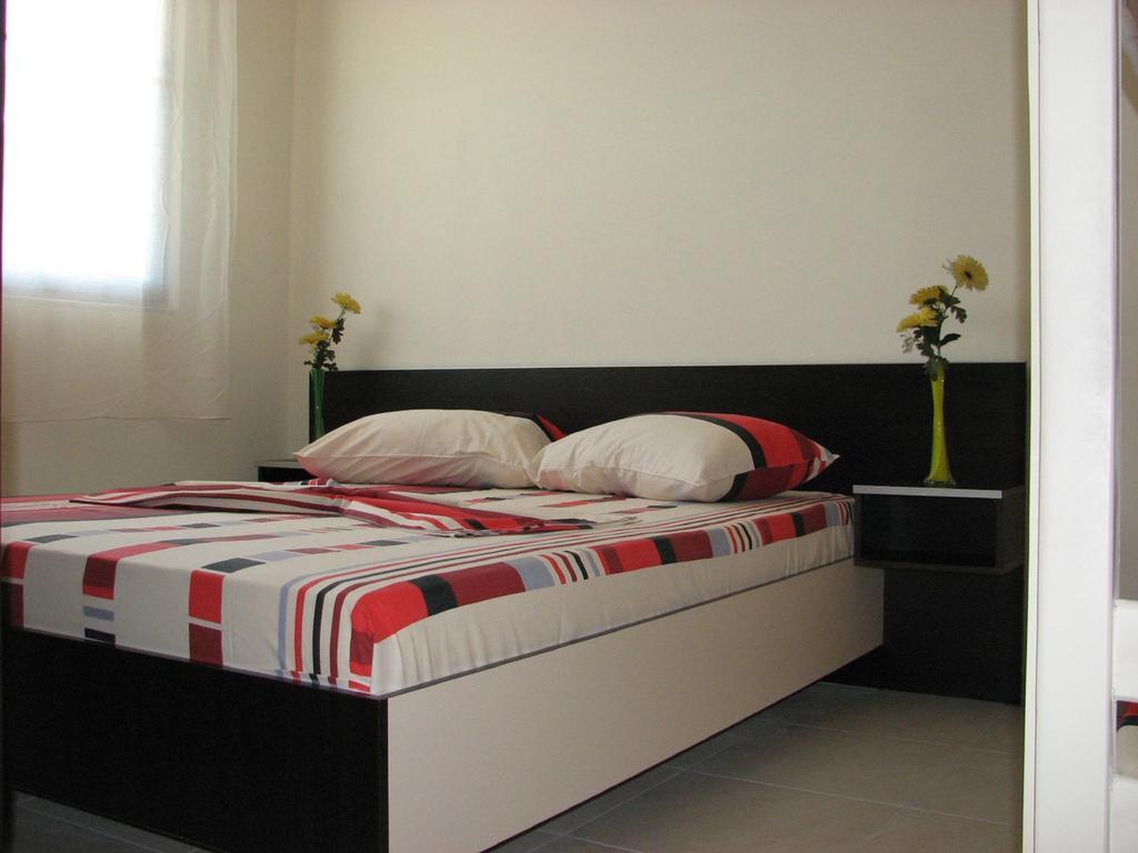 Aparthotel Vila Tufi Velipoje Ruang foto
