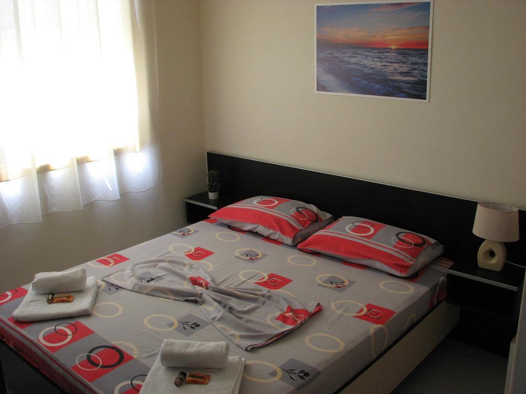Aparthotel Vila Tufi Velipoje Bagian luar foto