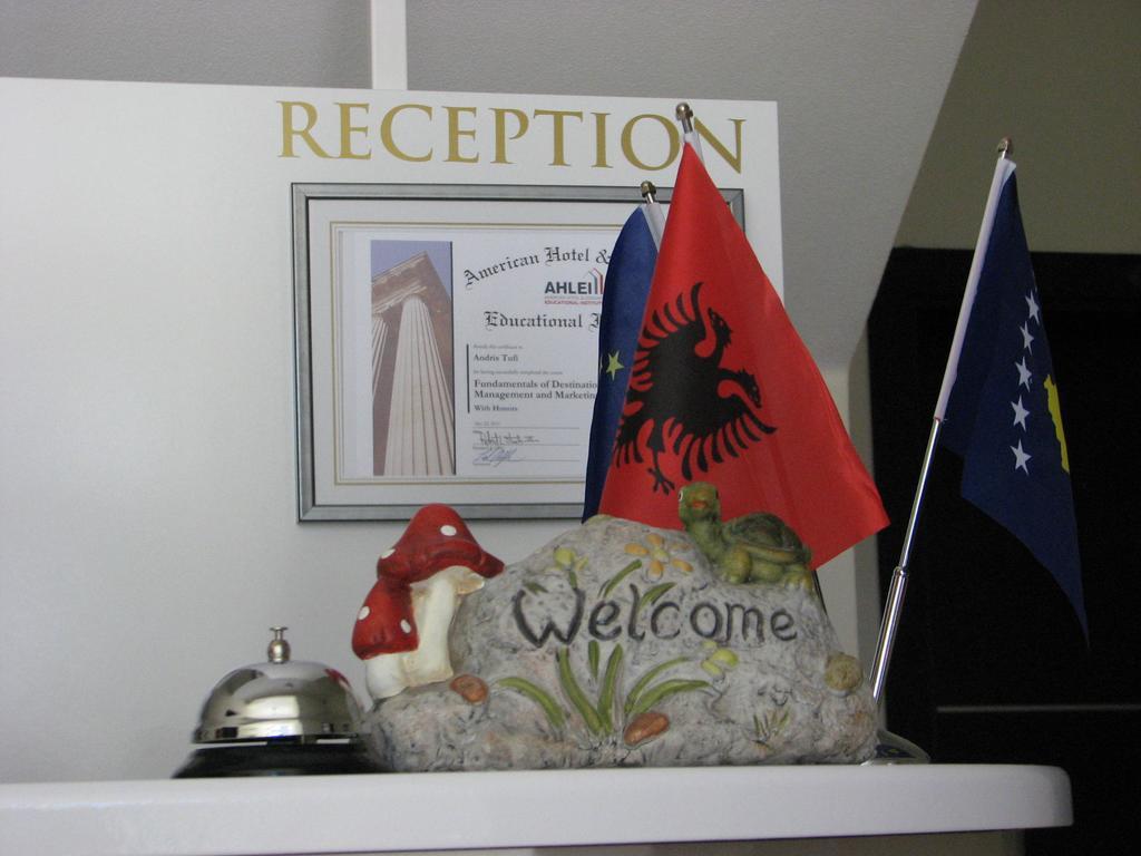 Aparthotel Vila Tufi Velipoje Bagian luar foto